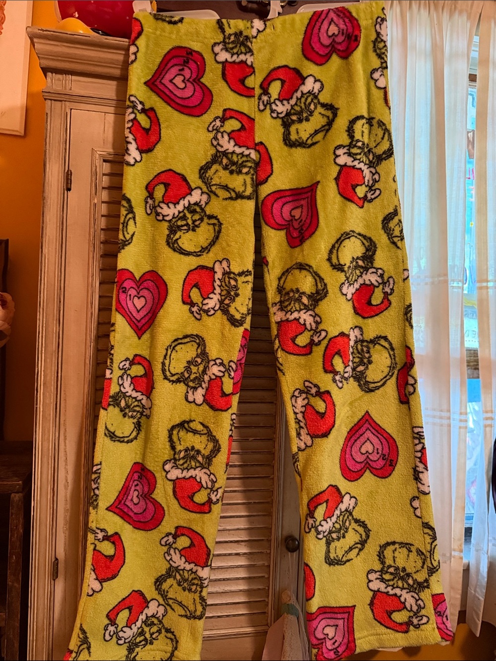 Grinch Fleece Lounge Pants with Hearts
